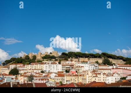 Château de Lisbonne (Castelo de Sao Jorge), sur la colline du Château et de l'Alfama de Lisbonne Portugal Banque D'Images