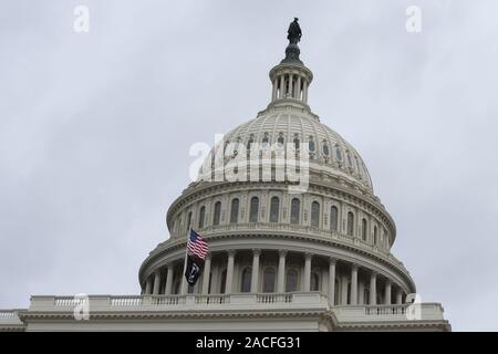 Washington, District de Columbia, Etats-Unis. 2 Décembre, 2019. Le United States Capitol se trouve à Washington, DC, États-Unis, le lundi, Décembre 2, 2019. Credit : Stefani Reynolds/CNP/ZUMA/Alamy Fil Live News Banque D'Images