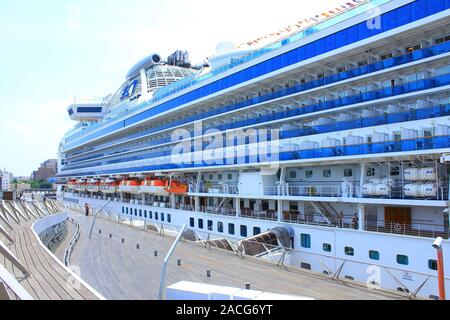 Diamond Princess à Yokohama, Japon Banque D'Images