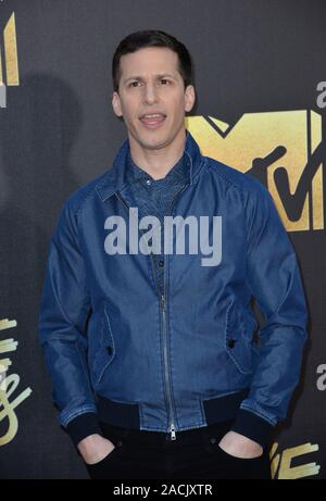 BURBANK, CA. 9 avril 2016 : Andy Samberg au MTV Movie Awards 2016 à Warner Bros Studios. © 2016 Paul Smith / Featureflash Banque D'Images