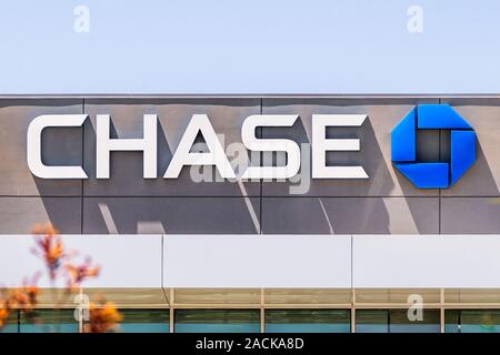 Aug 9, 2019 San Jose / CA / USA - Chase le logo de la Banque à l'un de leur filiale Banque D'Images