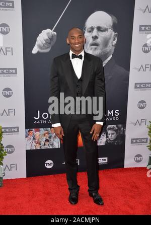 LOS ANGELES, CA. 9 juin 2016 : étoile de basket-ball Kobe Bryant à la 2016 American Film Institute Life Achievement Award gala John Williams au Kodak Theater, Hollywood. © 2016 Paul Smith / Featureflash Banque D'Images