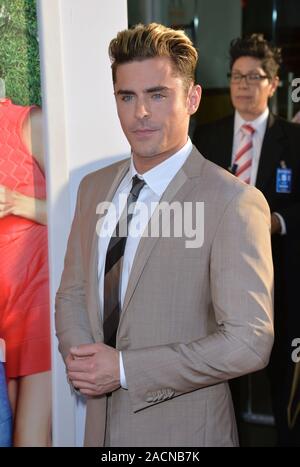 LOS ANGELES, CA. 29 juin 2016 : l'Acteur Zac Efron à la première de 'Mike et Dave ont besoin des dates de mariage au Cinerama Dome, Hollywood. © 2016 Paul Smith / Featureflash Banque D'Images