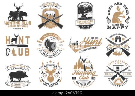 Ensemble de badge club de chasse. Notion de vecteur pour chemise, étiquette, impression, stamp. Typographie vintage design avec fusil de chasse, sanglier, Hunter, l'ours, le cerf, les montagnes et la forêt. Emblème de hunt club aventure de plein air Illustration de Vecteur