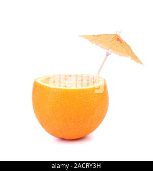 Couper l'orange en vertu de l'umbrella Banque D'Images