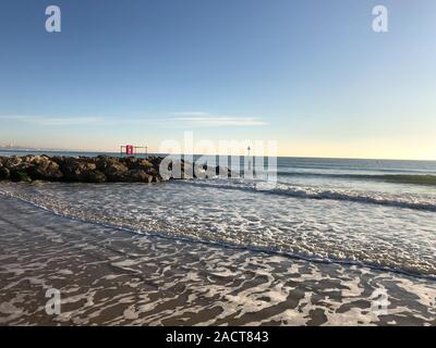 Un froid jour froid sur la plage de Sandbanks 2 décembre 2019 Suzanne Crédit McGowan / Alamy News Banque D'Images