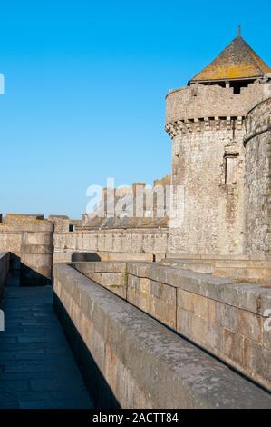 Remparts de Saint-Malo, Ille-et-Vilaine (35), Bretagne, France Banque D'Images