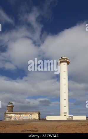 Punta Faro de Pechiguera - l'ancien et le nouveau phare Banque D'Images