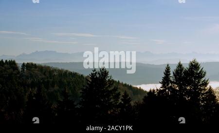 Panorama : Hausstock, Linde AG, le Tödi, Clariden, Gross Windgällen brut et Schärhorn Banque D'Images