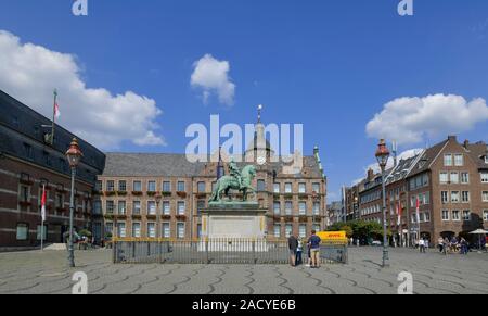 Rathaus, Jan-Wellem-Reiterdenkmal, Marktplatz, Düsseldorf, Nordrhein-Westfalen, Deutschland Banque D'Images