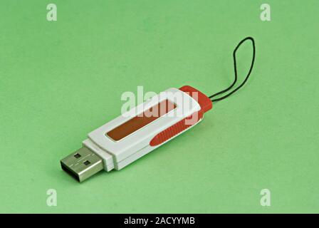 Lecteur flash USB isolé sur fond Banque D'Images
