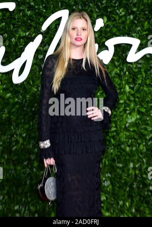 Lara Stone participant à la Fashion Awards 2019 au Royal Albert Hall, Kensington Gore, Londres. PA Photo. Photo date : lundi 2 décembre 2019. Voir l'histoire de mode SHOWBIZ PA. Crédit photo doit se lire : Ian West/PA Wire Banque D'Images