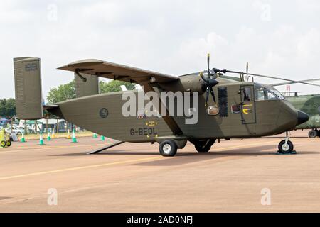 FAIRFORD, UK - Oct 13, 2018 : Short Skyvan SC-7 et transport avion parachutisme sur l'affichage à la base aérienne de la RAF Fairford. Banque D'Images