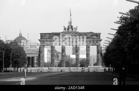 Certaines des dernières photos avec le mur de Berlin de l'Ouest côté allemand jours avant qu'il est tombé le 9 novembre 1989. Banque D'Images