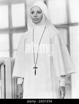 Sophia Loren, Portrait publicitaire pour le film, "White Sister" (Italien : bianco, rosso e), alias 'le péché', Columbia Pictures, 1972 Banque D'Images