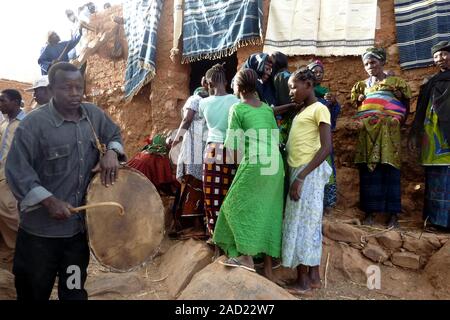 Pays Dogon : village de Yanda 2012 Tourougo Banque D'Images