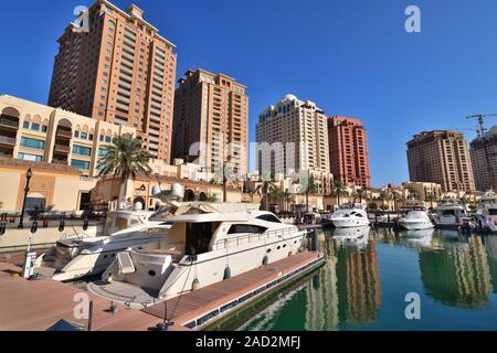 Doha, Qatar - novembre 23. 2019. Marina sur l'île de Pearl Banque D'Images