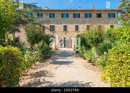 Ferme toscane traditionnelle italienne - rural villa entourée par la nature Banque D'Images