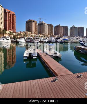 Marina sur l'île de Pearl à Doha, Qatar Banque D'Images