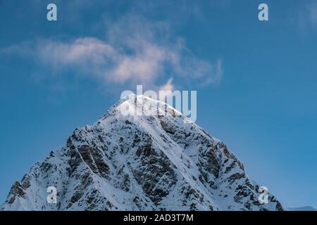 Près du sommet du Mt. Pumori, vu du haut de Kala Patthar Banque D'Images