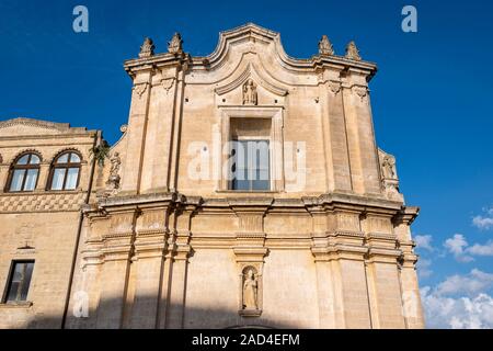 Façade de l'église de Saint Agostino (chiesa di Sant'Agostino) dans le quartier de sassi de Matera, Basilicate région, le sud de l'Italie Banque D'Images