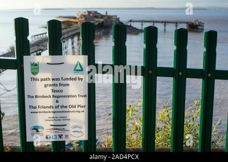 Maintenant, l'abandon Birnbeck Pier à Weston-super-Mare liens Anchor Head à Birnbeck Island et est fermé au public Banque D'Images