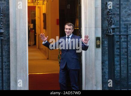 Londres, Royaume-Uni. 3 Dec 2019. Emmanuel Macron, Président de la France, arrive au numéro 10 Downing Street. Chefs d'État visiter 10 Downing Street pour s'entretenir avec le Premier ministre britannique, Boris Johnson. Credit : Tommy Londres/Alamy Live News Banque D'Images