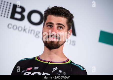 Kolbermoor, Allemagne. 06Th Dec, 2019. Peter Sagan, trois fois champion du monde et membre de l'équipe de course allemand Bora-hansgrohe, sera sur scène lors de la présentation de l'équipe de cyclisme pour l'année 2020. Credit : Matthias Balk/dpa/Alamy Live News Banque D'Images