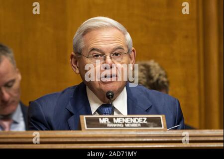 Washington DC, USA. 06Th Dec, 2019. Washington, DC, USA. 19Th Mar, 2019. 3 décembre 2019 - Washington, DC, United States : Sénateur des États-Unis Le Sénateur BOB MENENDEZ (D-NJ) lors d'une audience du Comité des relations étrangères du Sénat. Credit : ZUMA Press, Inc./Alamy Live News Banque D'Images