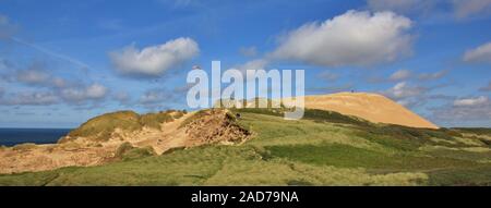 Rubjerg Knude unique de dunes, à la côte ouest du Danemark. Scène d'été dans Jylland. Banque D'Images