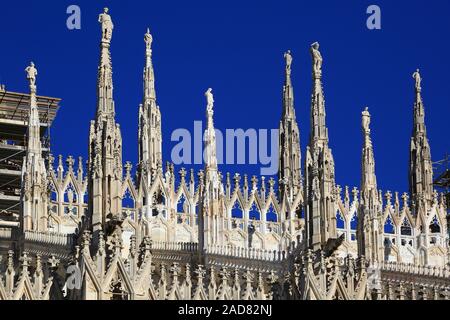 Milan, façade sud de la cathédrale de Milan Banque D'Images