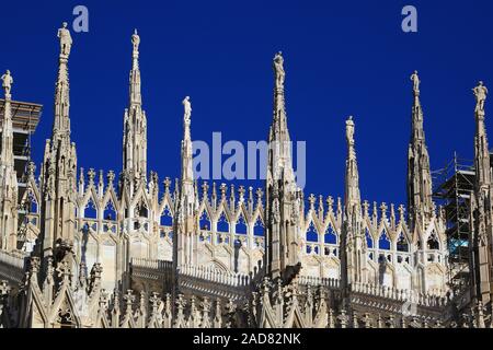 Milan, façade sud de la cathédrale de Milan Banque D'Images