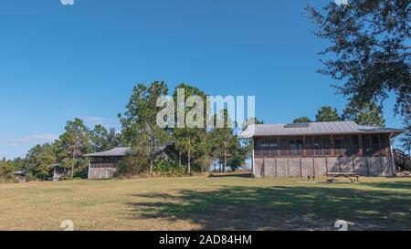 Les chalets du lac Louisa State Park près d'Orlando, en Floride. Banque D'Images