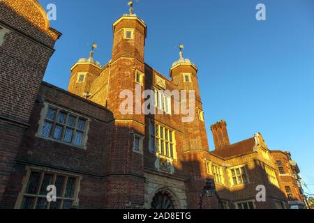 Abbot's Hospital, un hospice de bienfaisance bâtiment historique dans High Street, Guildford, la ville du comté de Surrey, au sud-est de l'Angleterre, Royaume-Uni Banque D'Images