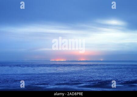 La mer des Wadden, au crépuscule, en Frise orientale, l'île de Juist, Basse-Saxe, Allemagne, Europe Banque D'Images