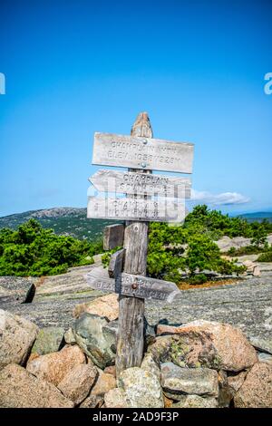 Une description de la piste dans l'Acadia National Park, Maine Banque D'Images