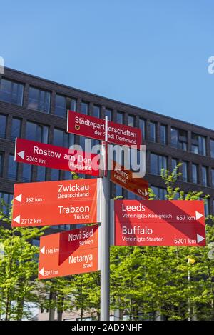 Les jumelages, de l'information signe, Dortmund, Germany, Europe Banque D'Images