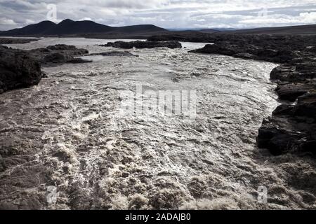 Flux Kreppa glacier rapide dans paysage volcanique, Highlands, Islande, Europe Banque D'Images