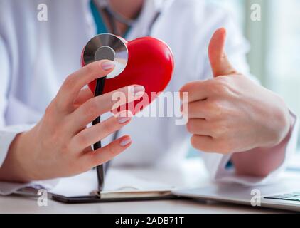 Médecin de coeur en concept médical Banque D'Images