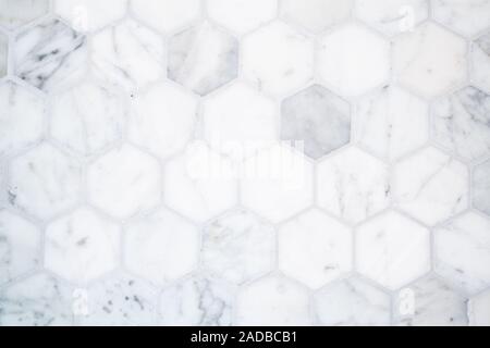 Plancher de carreaux hexagonaux de marbre motif avec coulis gris Banque D'Images