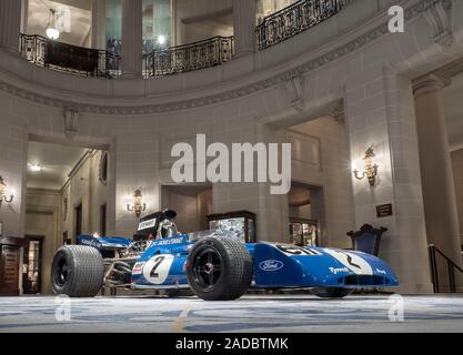 1971 Tyrrell 003 conduit par Jackie Steward à afficher dans le Club Automobile Pall Mall London UK Banque D'Images