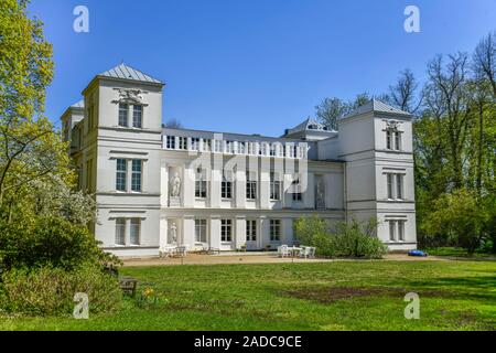 Schloss Tegel, Adelheidallee, Tegel, Reinickendorf, Berlin, Deutschland Banque D'Images