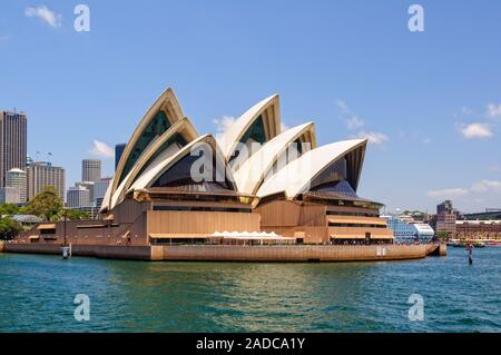 Le célèbre Opéra, l'un des deux plus célèbres monuments de la ville - Sydney, NSW, Australie Banque D'Images