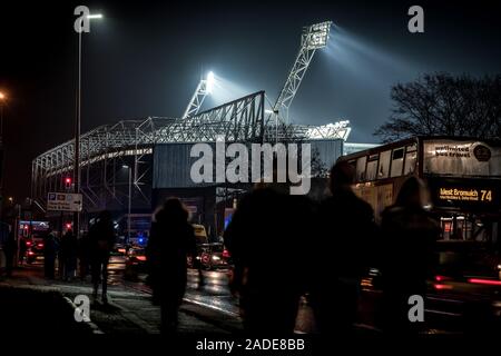 27/11/2019 Stade de football The Hawthorns home à West Bromwich Albion avant le match contre Bristol City regardée par 22 197 supporters. Banque D'Images