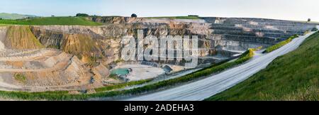 Panorama de l'espoir de l'ouest de la carrière de ciment près de Dirtlow Rake Banque D'Images