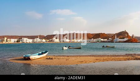 Port naturel, bateaux de pêche, sur Ivry, province, Sultanat d'Oman Banque D'Images