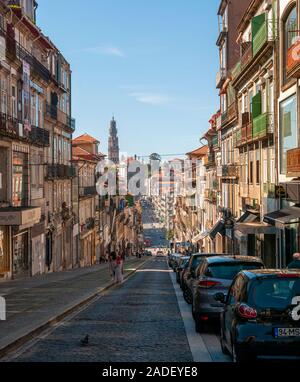 Scène de rue Rua 31 de Janeiro, Santo Antonio, Porto, Portugal Banque D'Images