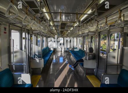 Nagoya, Japon - Nov 9, 2019. Intérieur d'un train JR à Nagoya, au Japon. Nagoya est situé au centre de Honshu (île principale) avec une population de 2,2 Banque D'Images