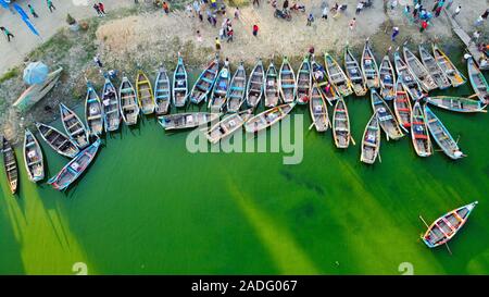 MANDALAY Birmanie/Myanmar(04) - Dec 2019 : U BEIN BRIDGE est l'un des fameux pont en teck dans le monde. Situé à Mandalay, Myanmar. Banque D'Images