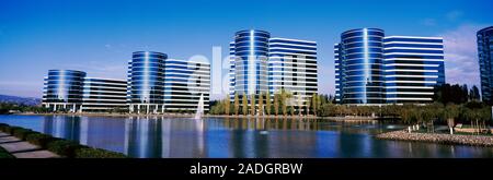 États-unis, Californie, Silicon Valley, siège de l'Oracle, vue panoramique du front de mer et skyline Banque D'Images